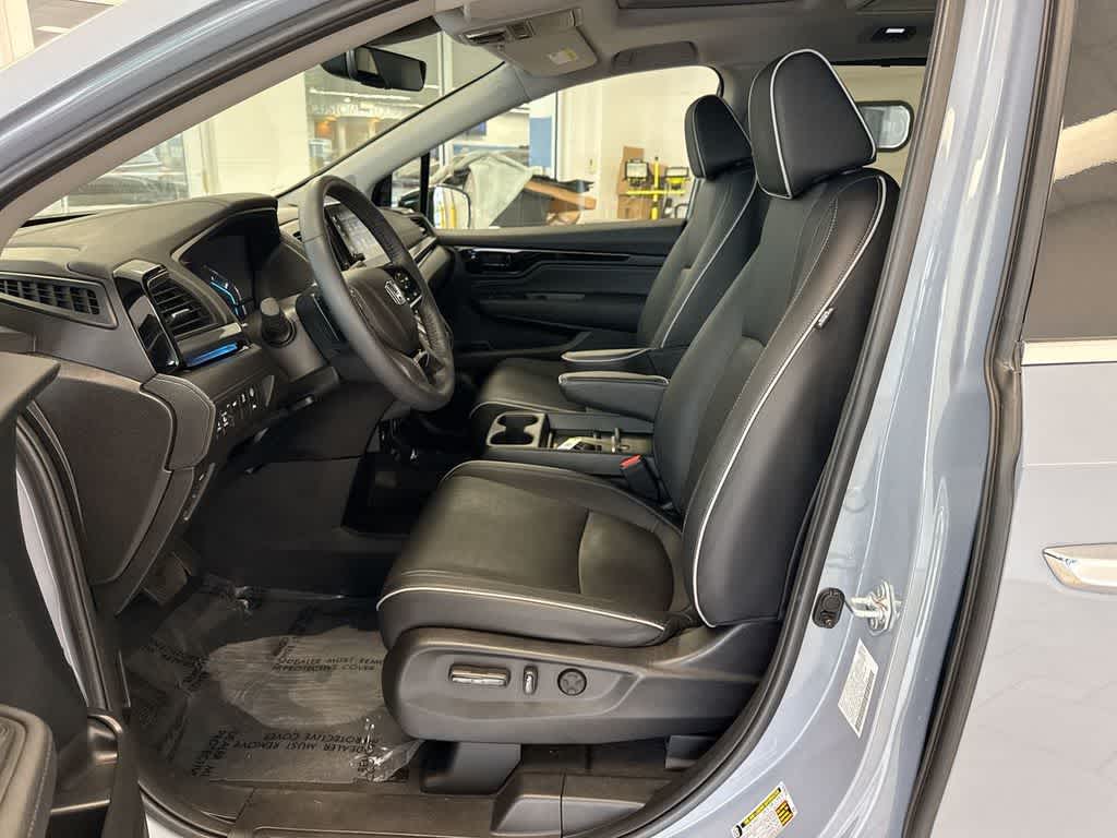 Thumbnail: 2023 Honda Odyssey - 15