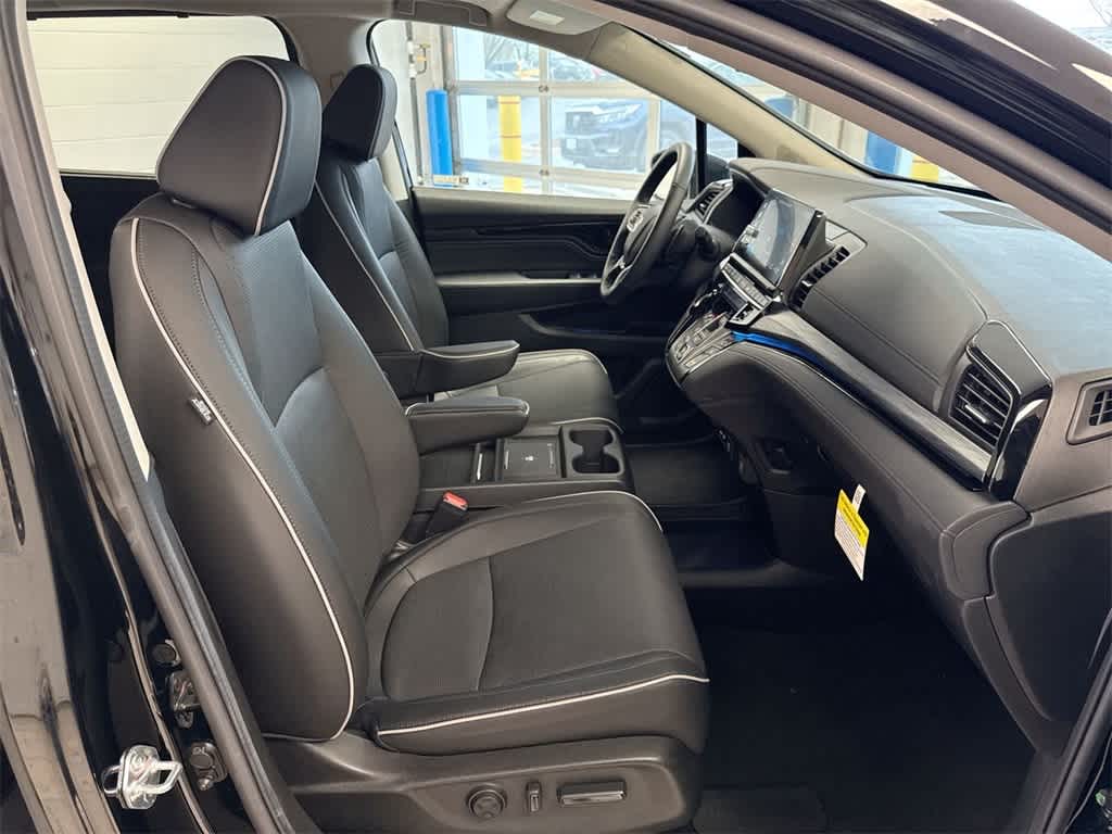 Thumbnail: 2025 Honda Odyssey - 24