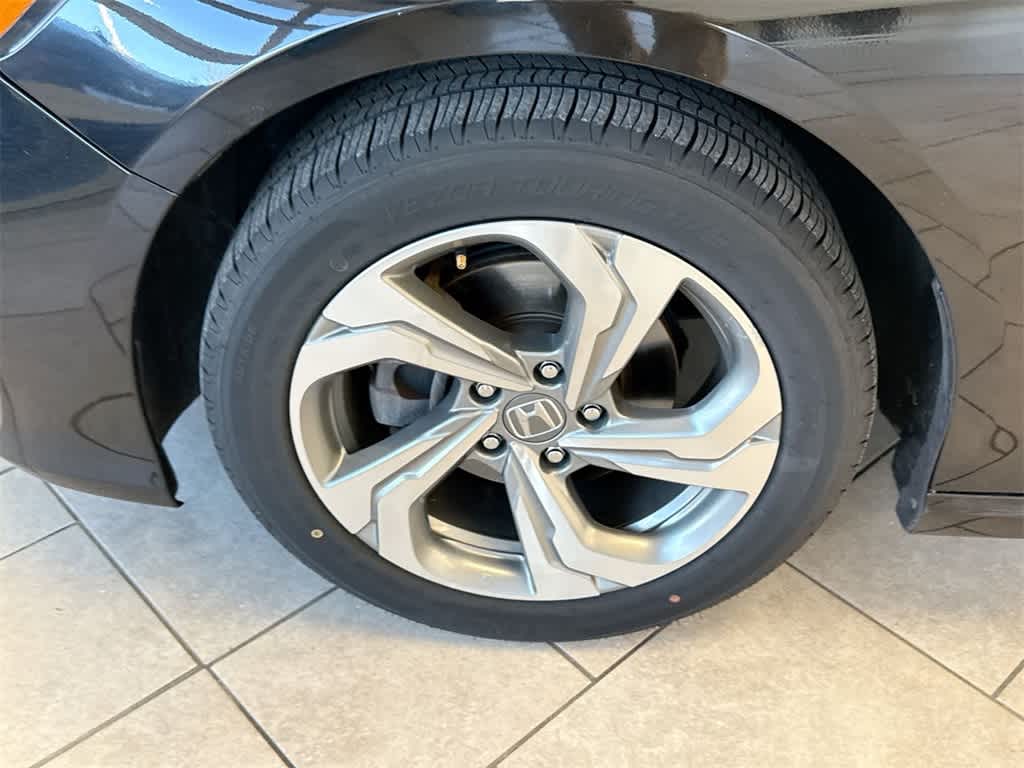 Thumbnail: 2018 Honda Accord - 13