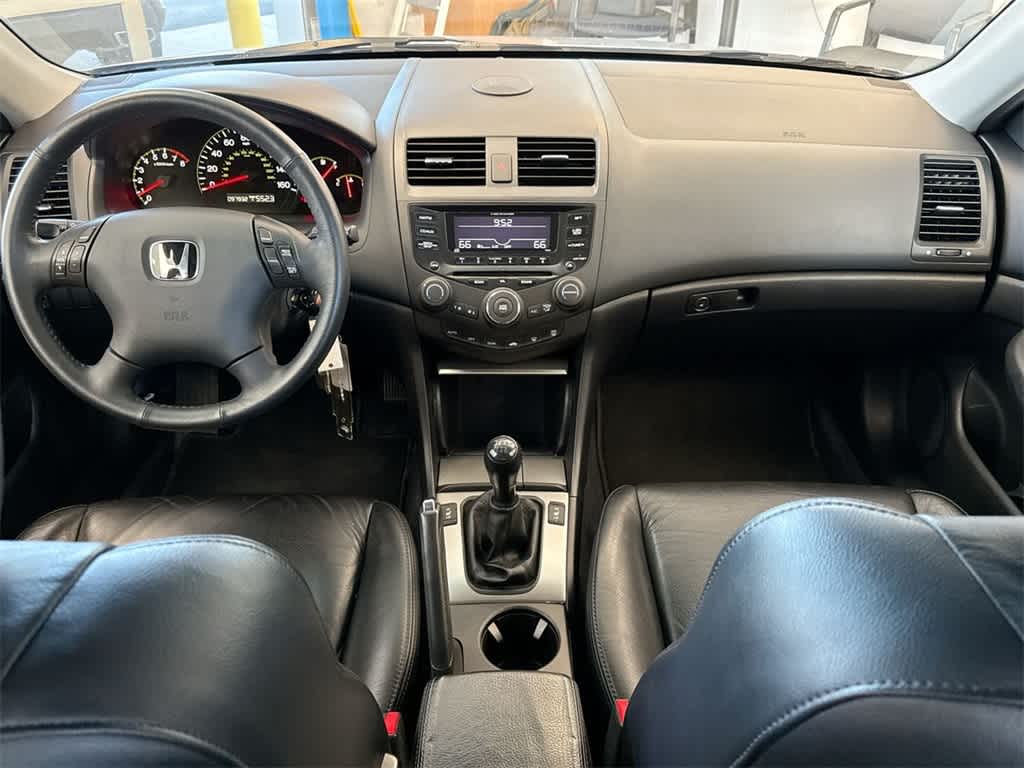 Thumbnail: 2003 Honda Accord - 16