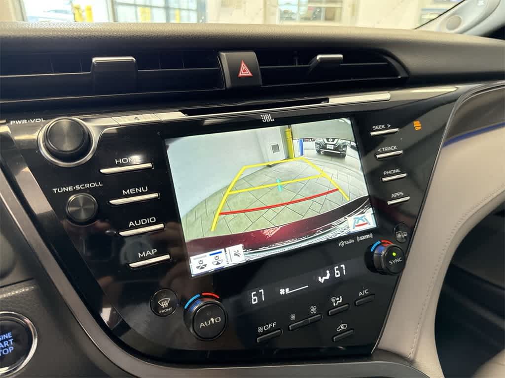 2019 Toyota Camry XSE 31