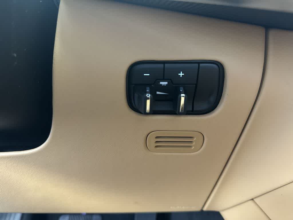 Thumbnail: 2023 Jeep Grand Wagoneer L - 48