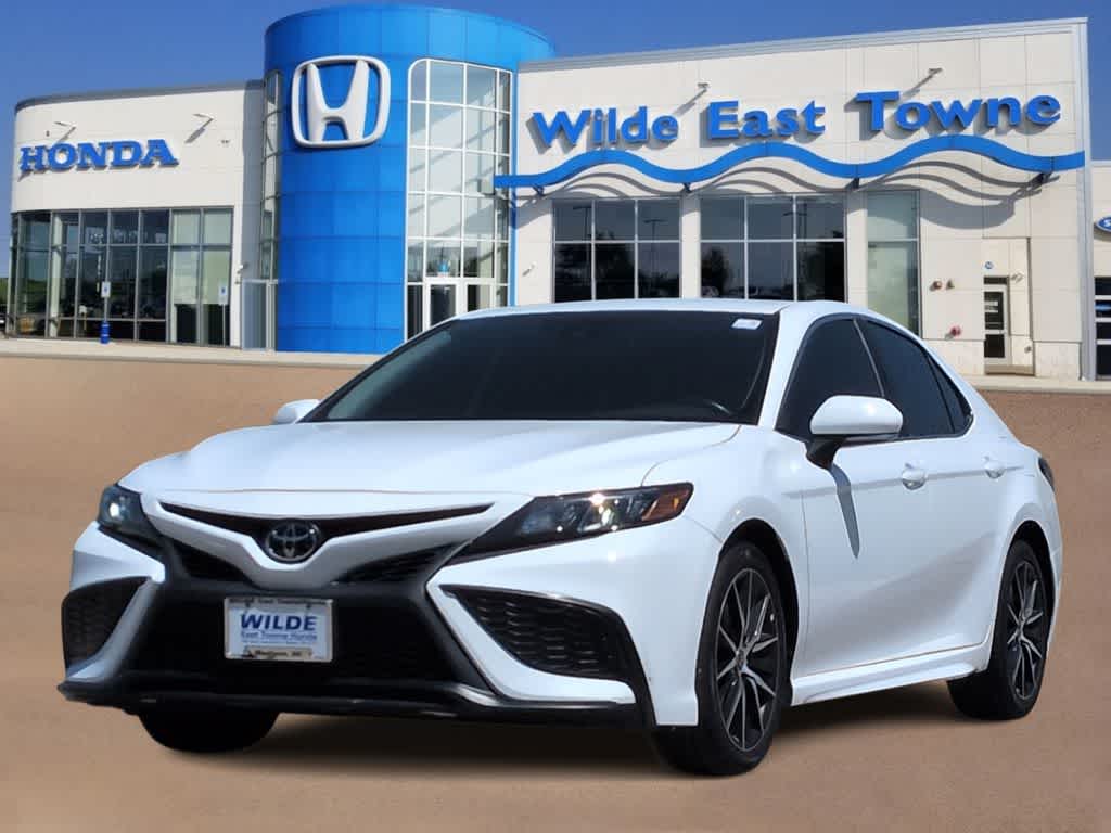 Thumbnail: 2023 Toyota Camry - 4