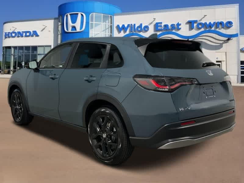 2025 Honda HR-V Sport photo 3