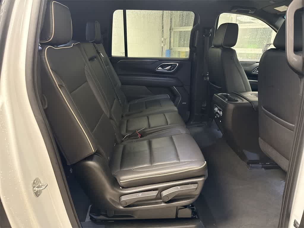 Thumbnail: 2021 GMC Yukon XL - 21