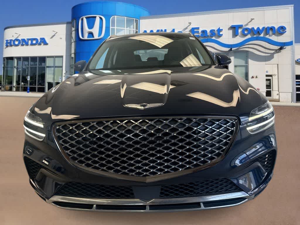 Thumbnail: 2023 Genesis GV70 - 3