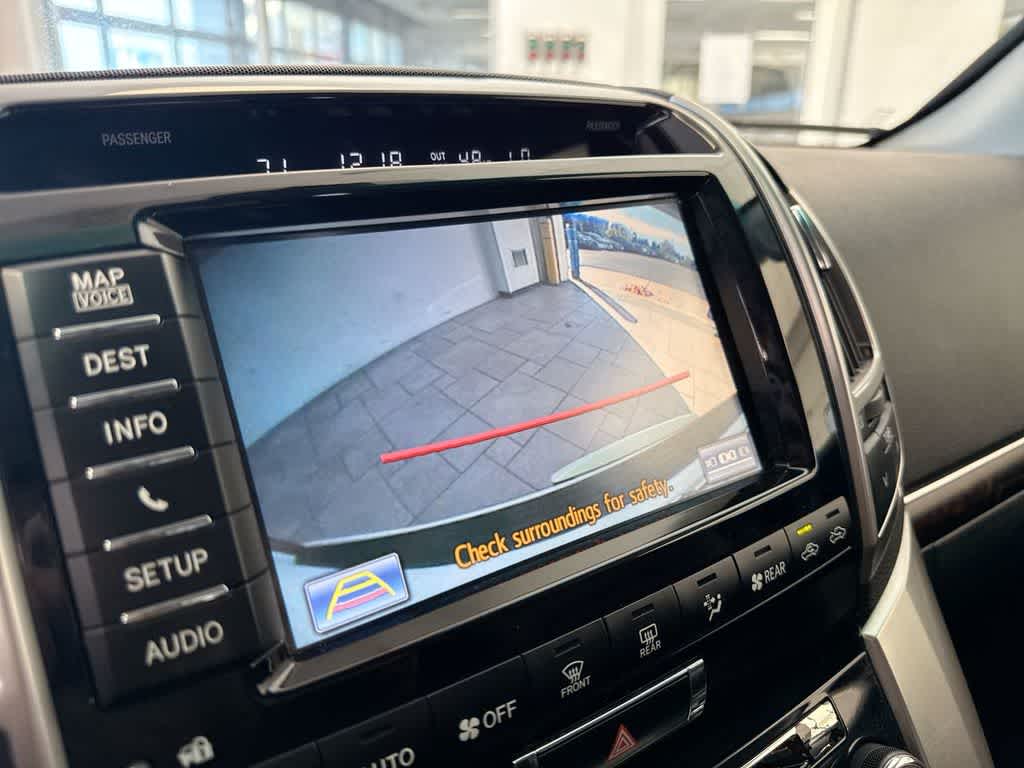 Thumbnail: 2015 Toyota Land Cruiser - 32