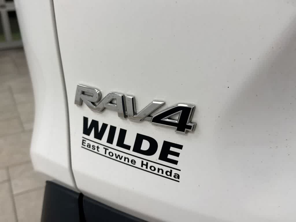 Thumbnail: 2022 Toyota RAV4 - 15