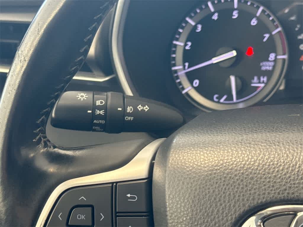 Thumbnail: 2022 Toyota Highlander - 29