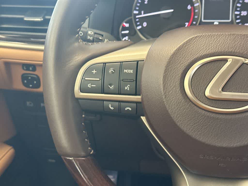 Thumbnail: 2018 Lexus ES - 26