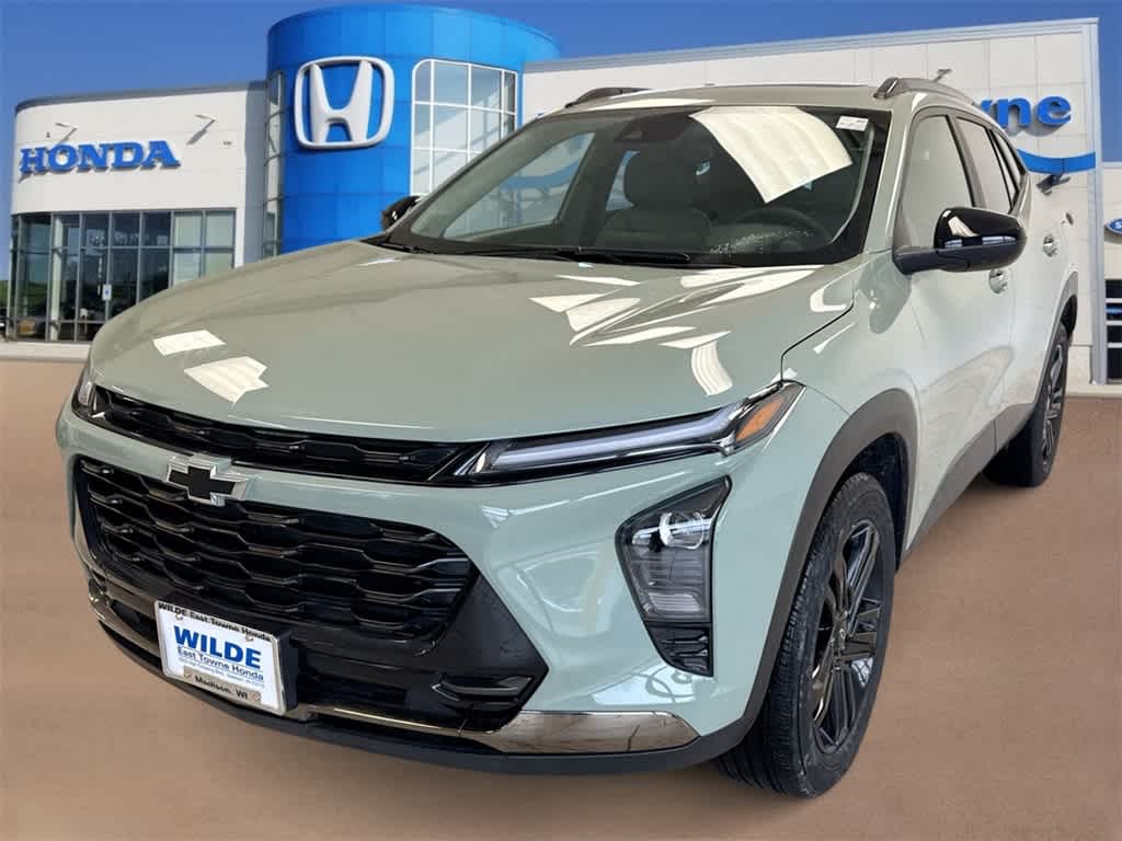 Thumbnail: 2024 Chevrolet Trax - 4