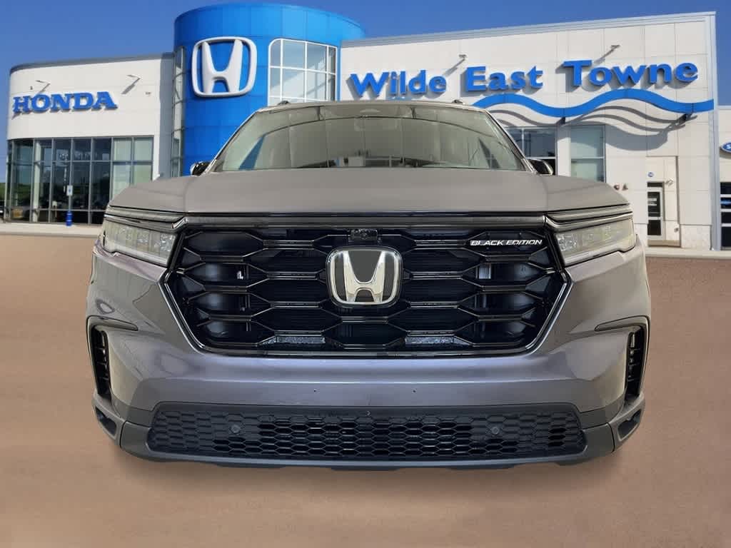 Thumbnail: 2025 Honda Pilot - 10