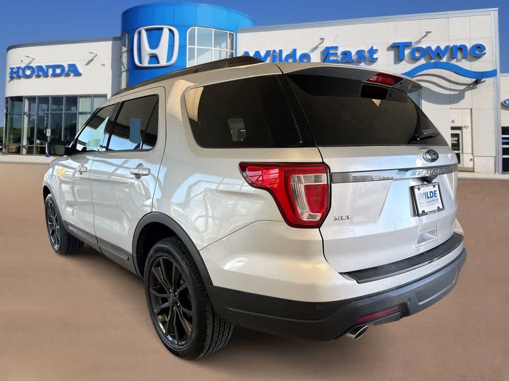 Thumbnail: 2019 Ford Explorer - 7