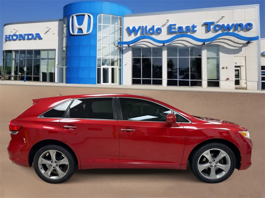 Thumbnail: 2012 Toyota Venza - 9