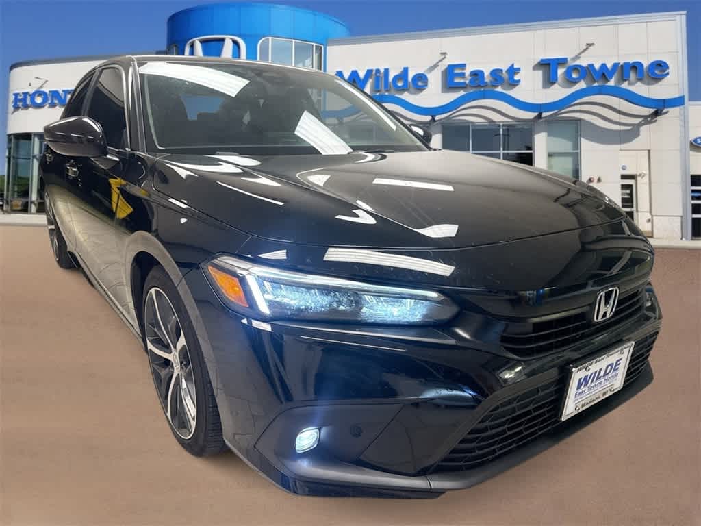 2024 Honda Civic Touring photo 2