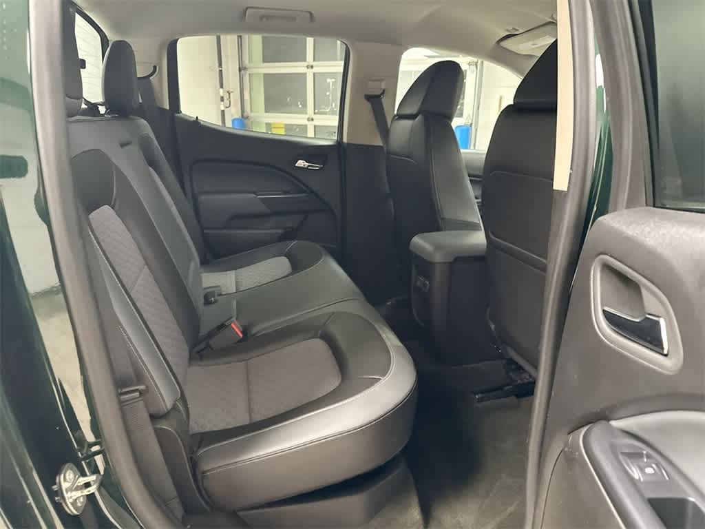 Thumbnail: 2015 Chevrolet Colorado - 20