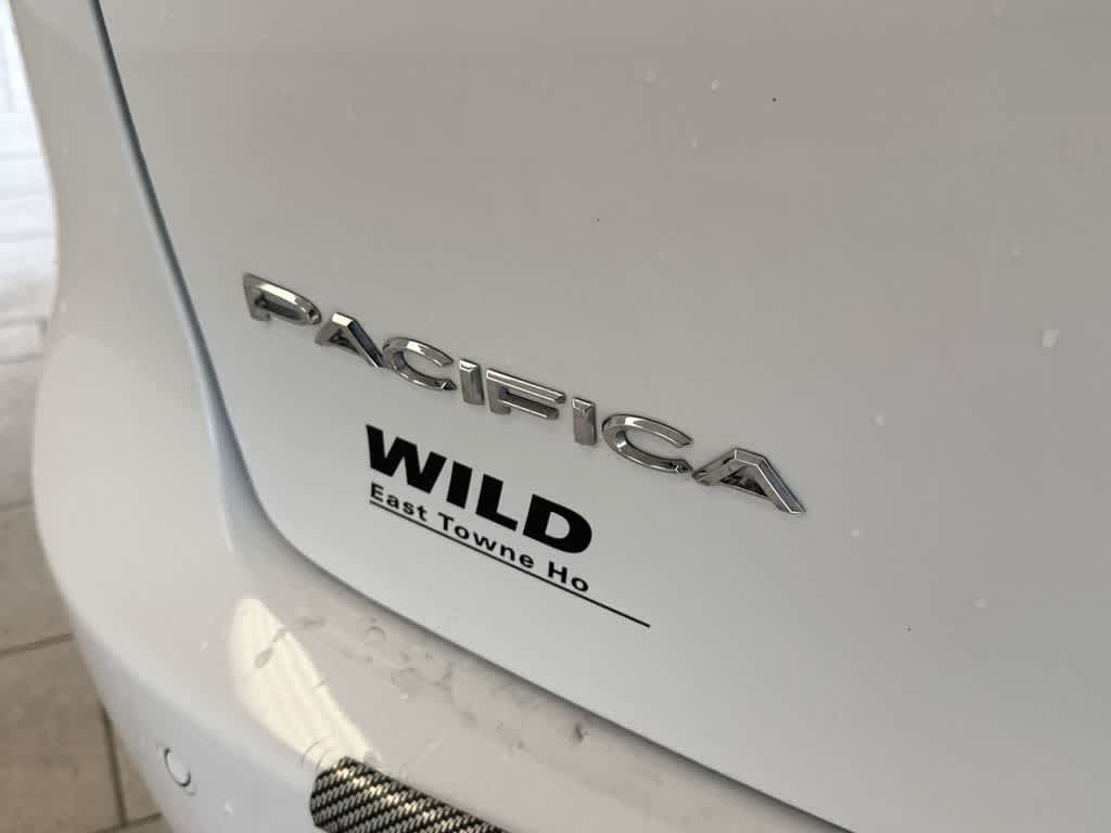 Thumbnail: 2025 Chrysler Pacifica - 14