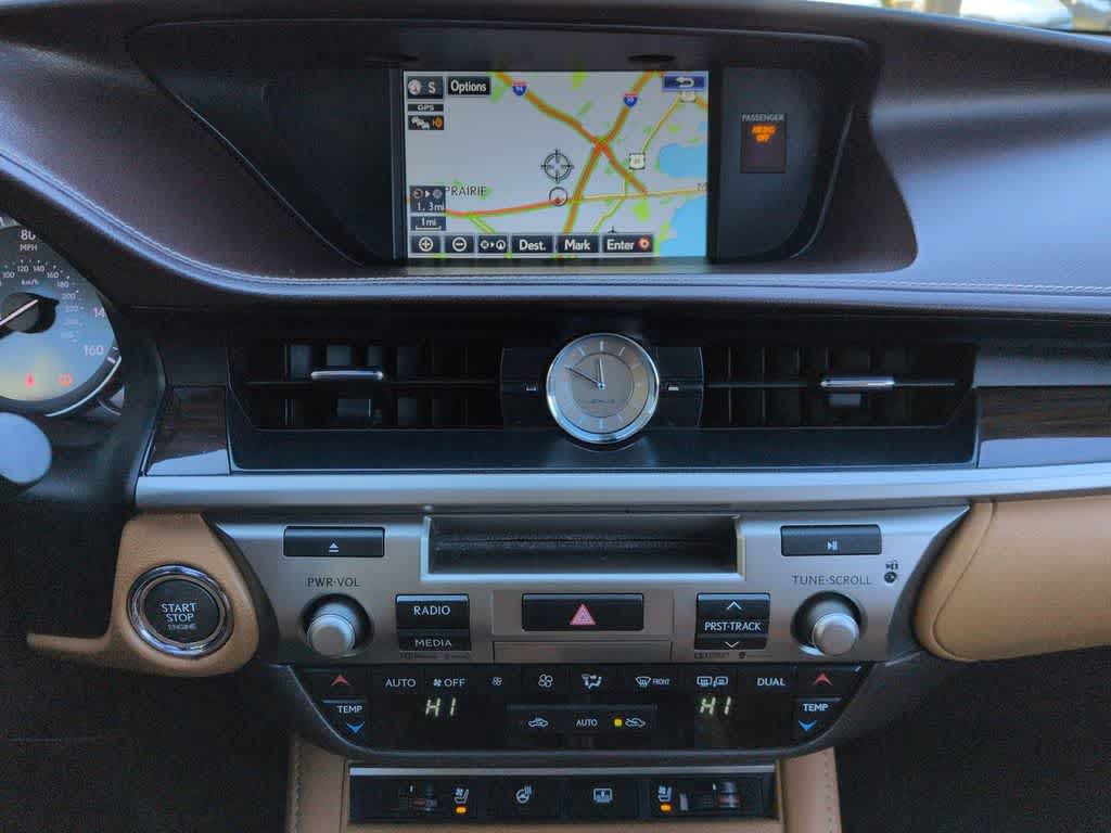 Thumbnail: 2016 Lexus ES - 29