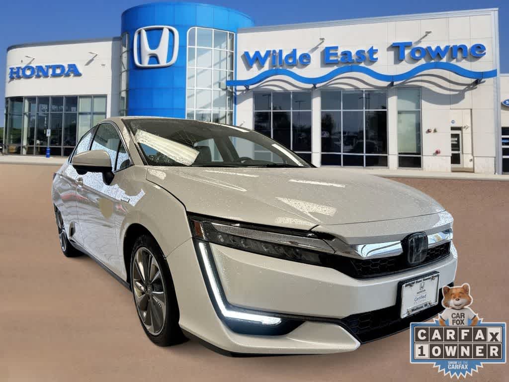 Certified 2018 Honda Clarity Touring with VIN JHMZC5F32JC006314 for sale in Madison, WI
