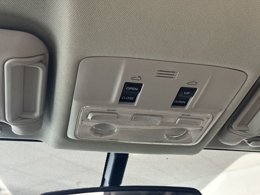 Thumbnail: 2013 Toyota RAV4 - 40