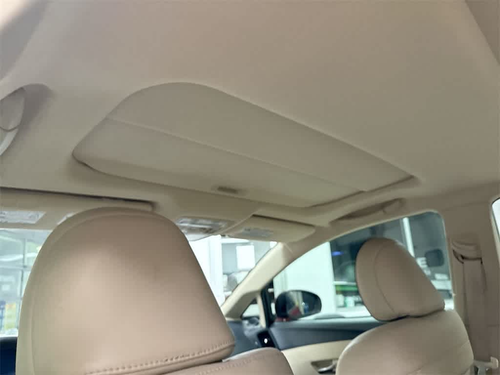 Thumbnail: 2012 Toyota Venza - 20