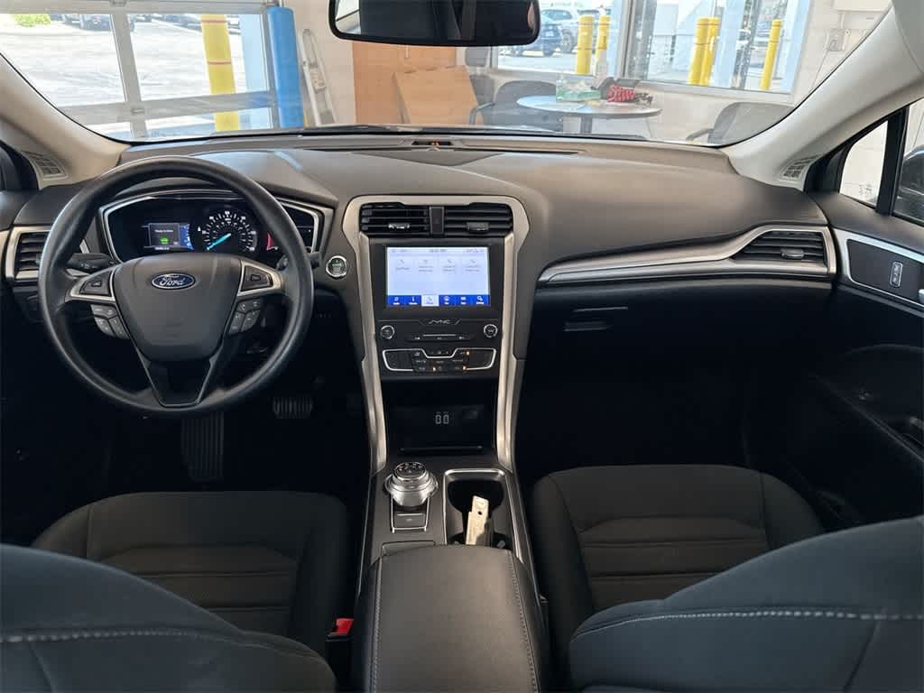 Thumbnail: 2020 Ford Fusion - 16