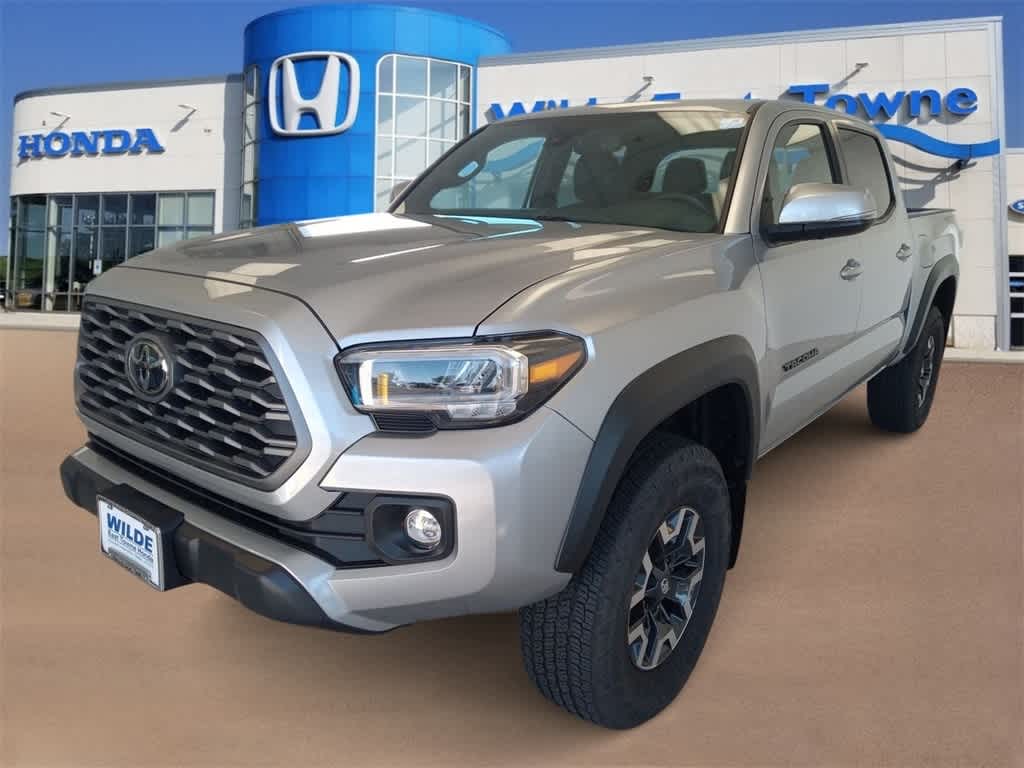 2023 Toyota Tacoma TRD Off-Road -
                Madison, WI