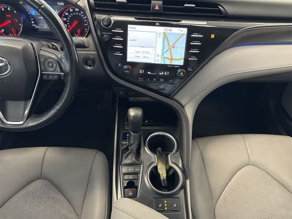 2019 Toyota Camry XSE 29