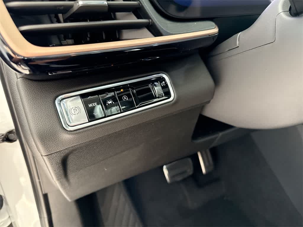 Thumbnail: 2025 Buick Envision - 38