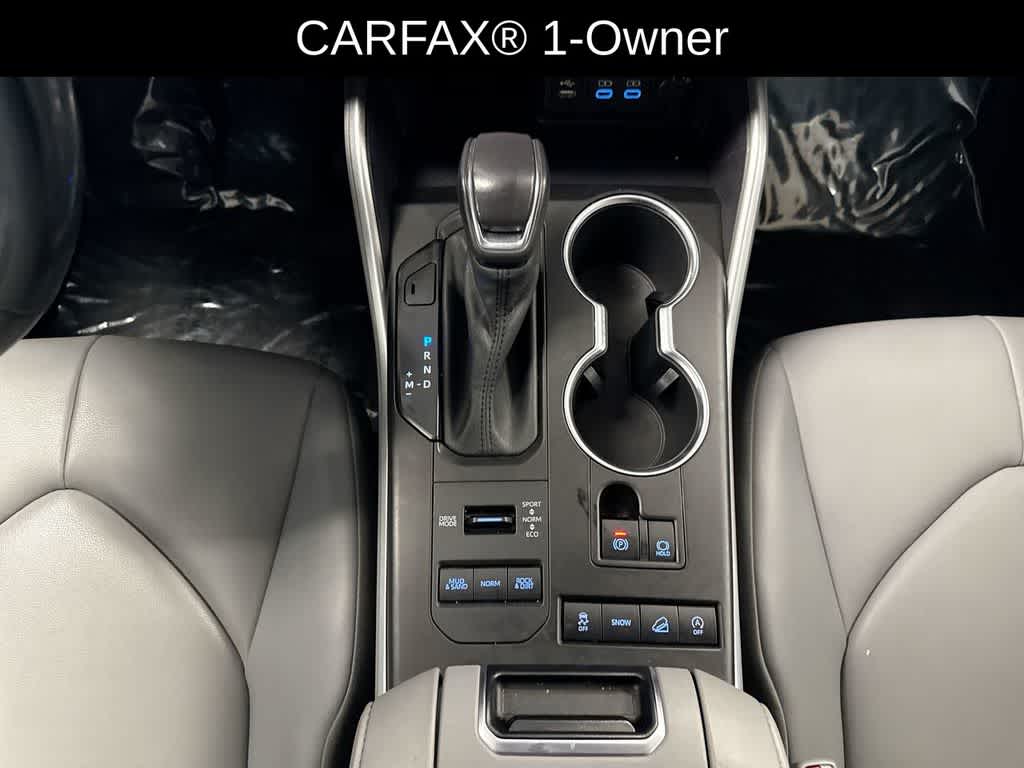 Thumbnail: 2022 Toyota Highlander - 36