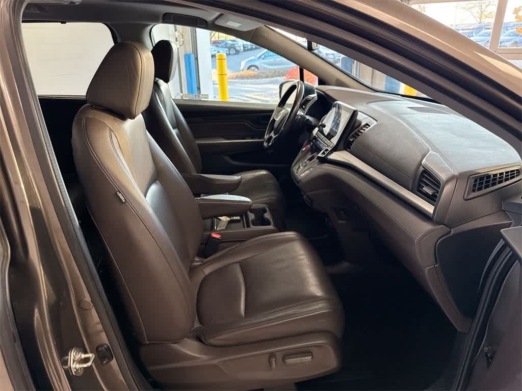 Thumbnail: 2018 Honda Odyssey - 23