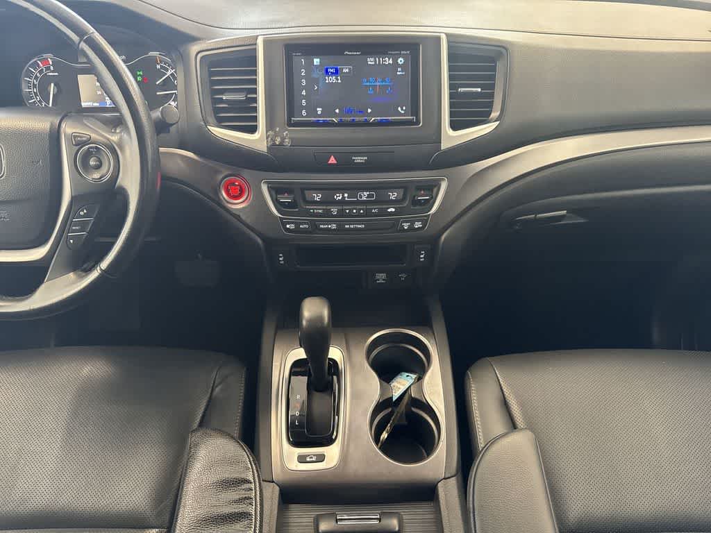 Thumbnail: 2019 Honda Ridgeline - 32