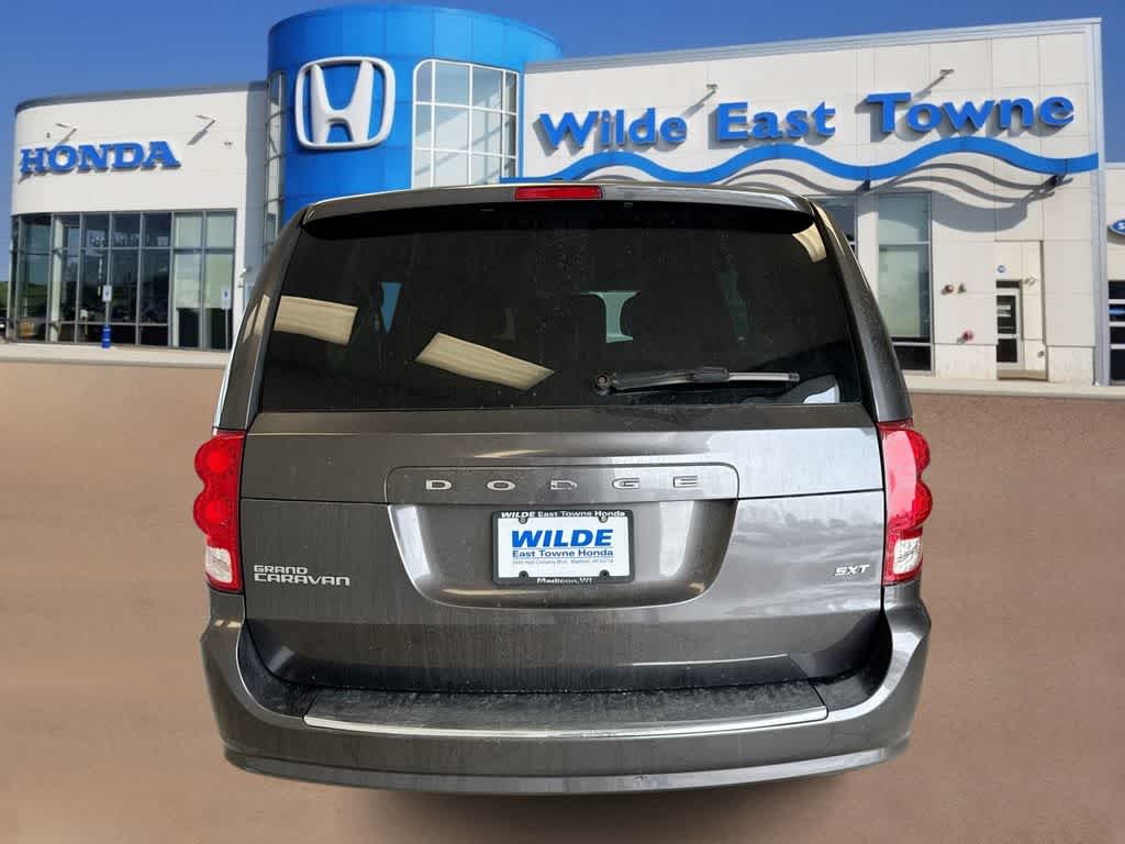 Thumbnail: 2015 Dodge Grand Caravan - 9