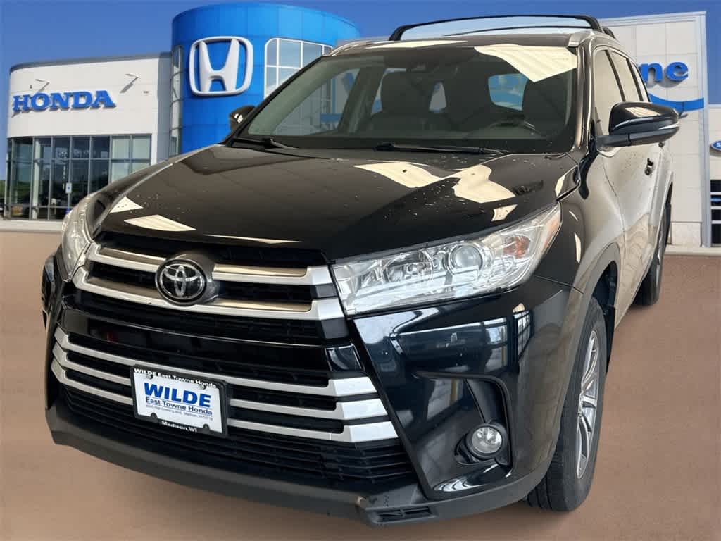 Thumbnail: 2019 Toyota Highlander - 1