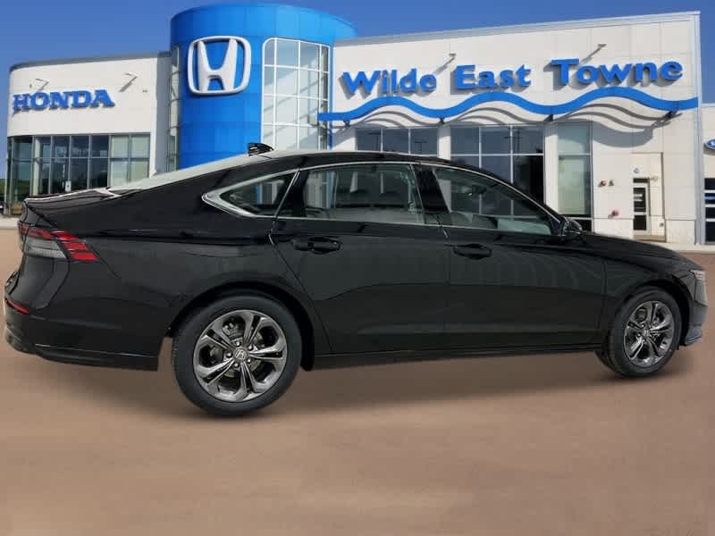 Thumbnail: 2025 Honda Accord - 8
