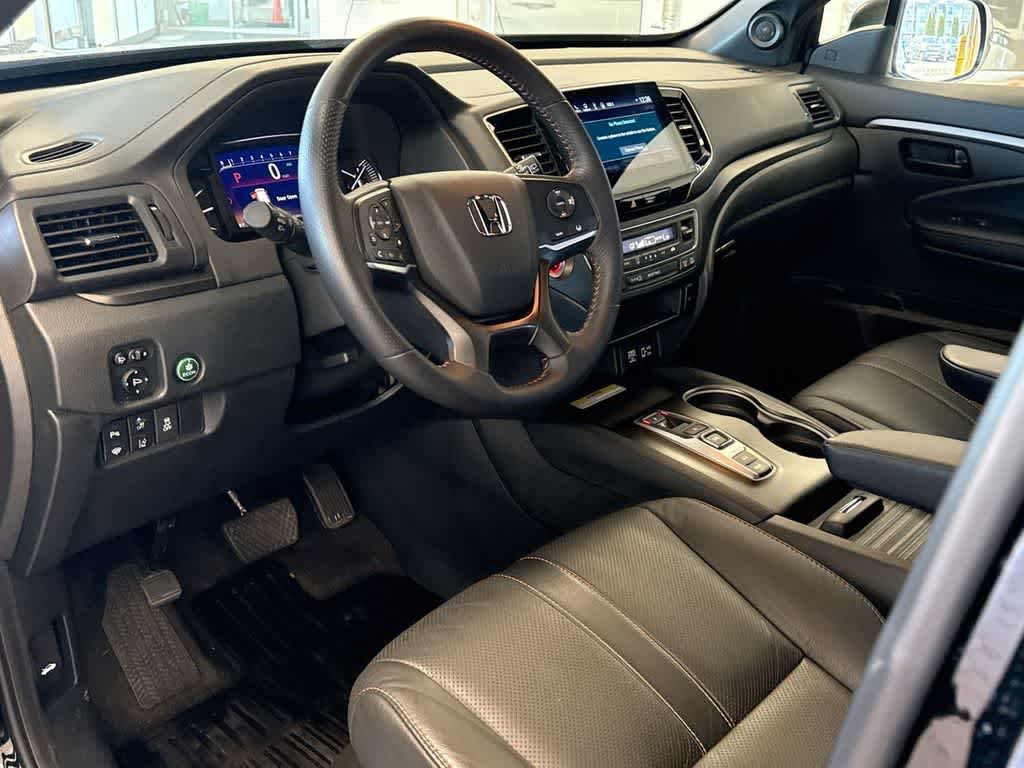 Thumbnail: 2023 Honda Passport - 10