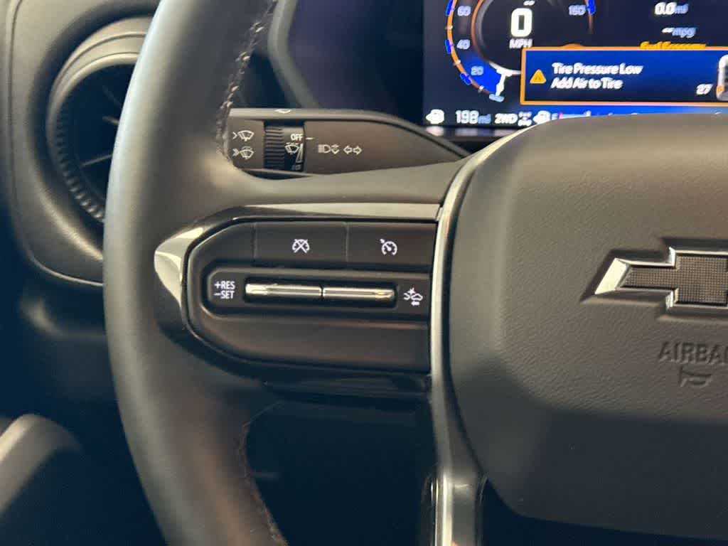 Thumbnail: 2025 Chevrolet Colorado - 25