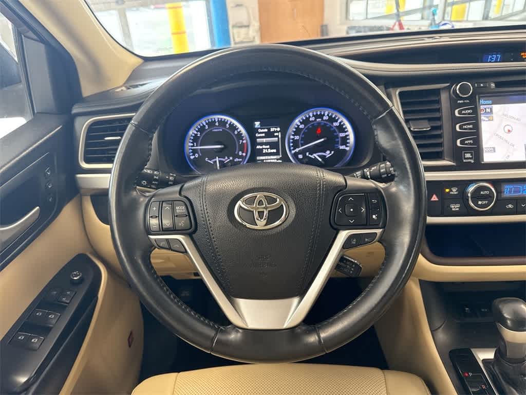 Thumbnail: 2018 Toyota Highlander - 25