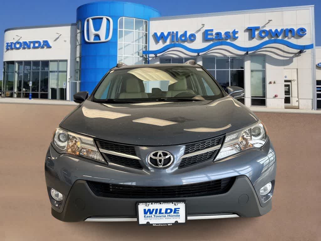 Thumbnail: 2013 Toyota RAV4 - 3