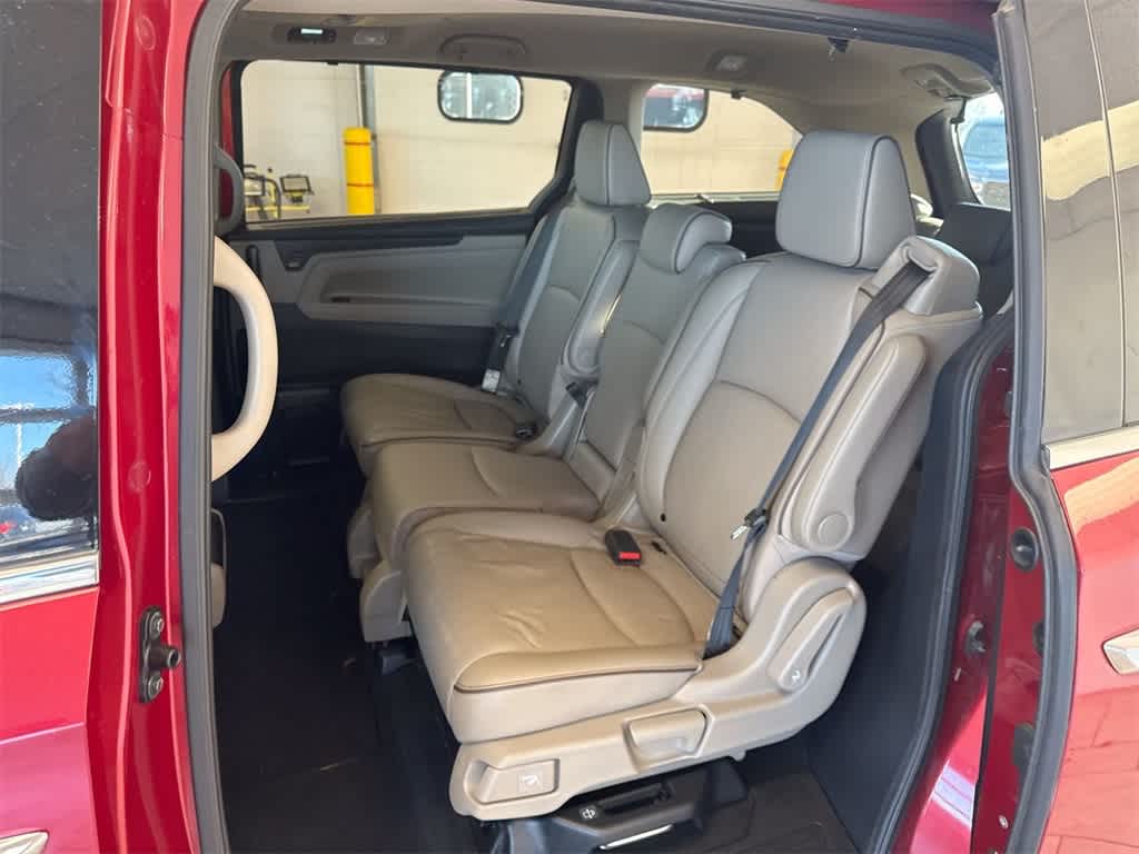 Thumbnail: 2023 Honda Odyssey - 21