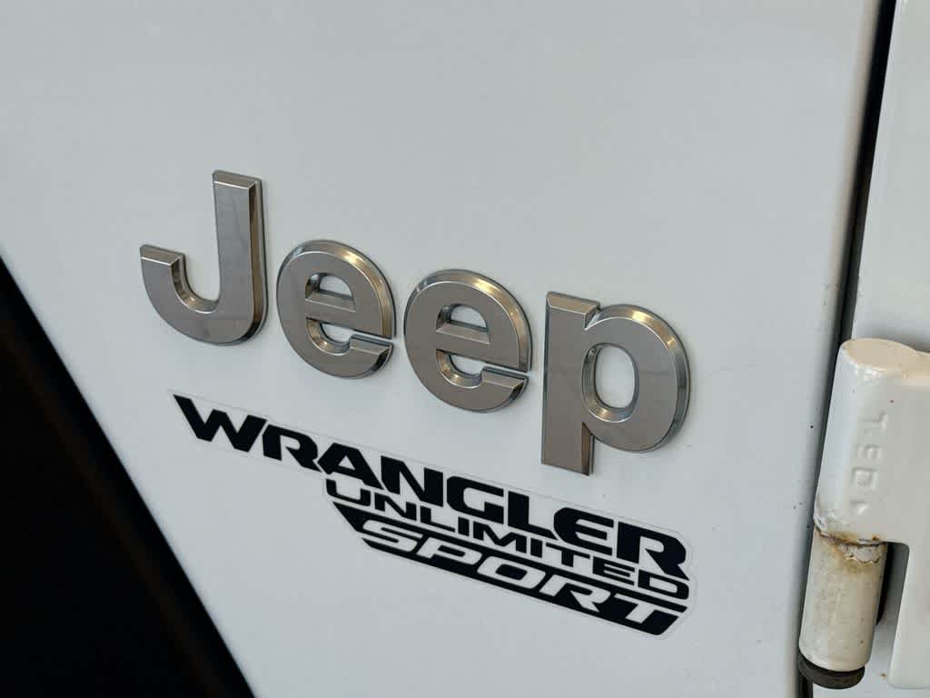 Thumbnail: 2019 Jeep Wrangler - 11