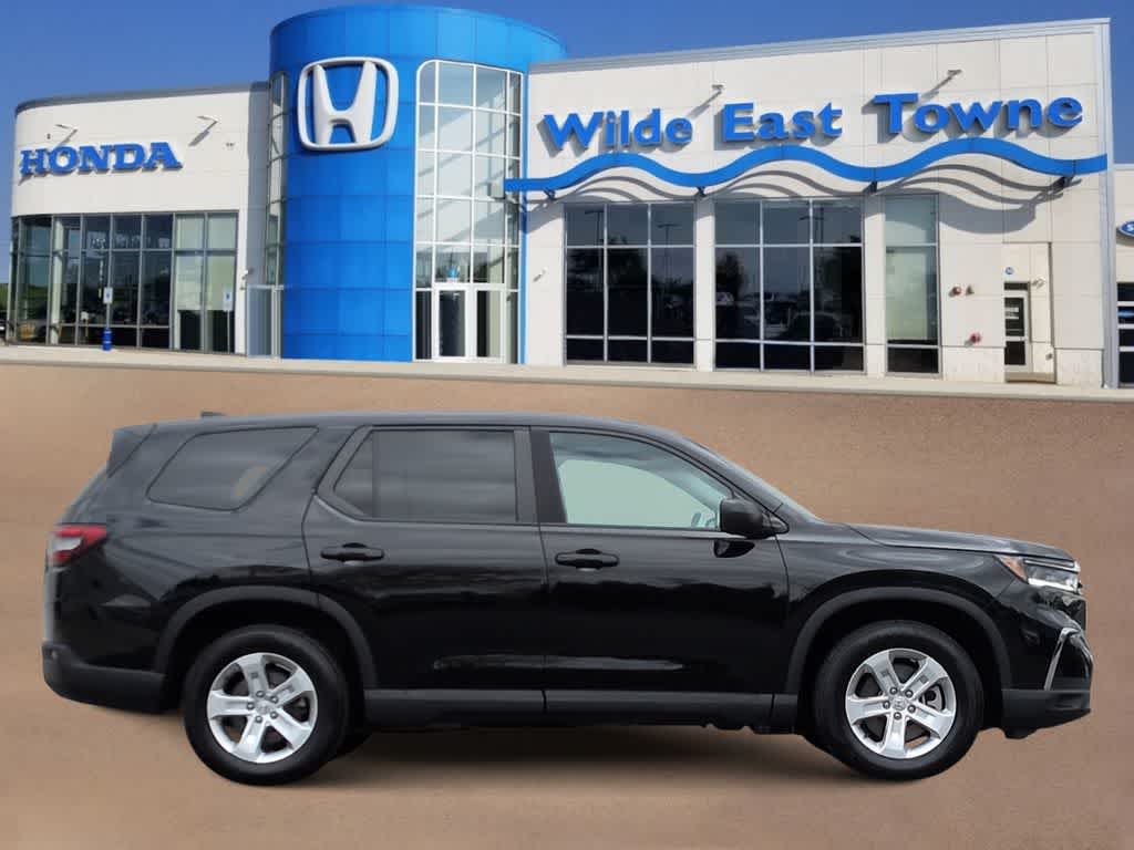 Thumbnail: 2023 Honda Pilot - 9