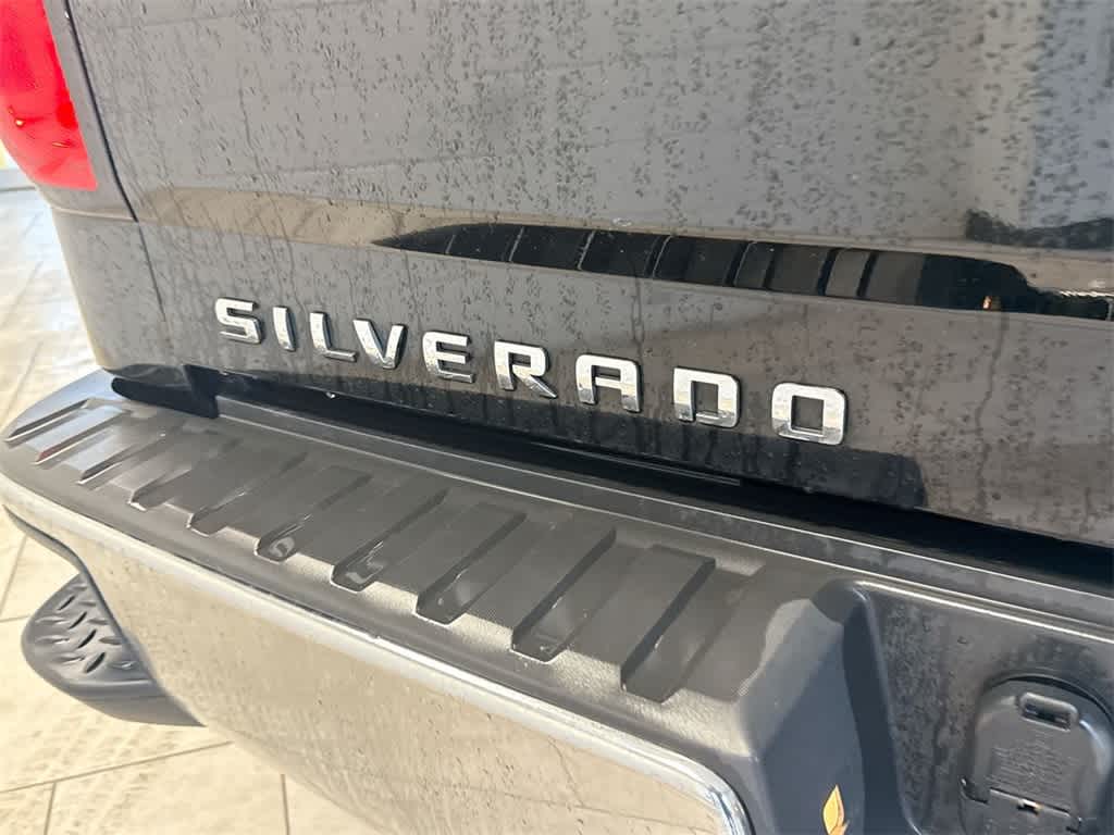 Thumbnail: 2014 Chevrolet Silverado 1500 - 13