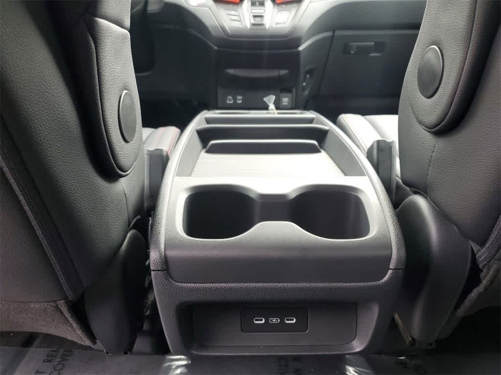 Thumbnail: 2026 Honda Odyssey - 22