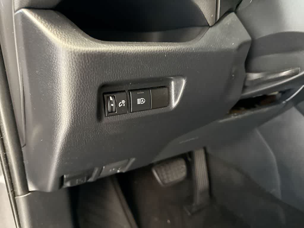 Thumbnail: 2019 Toyota RAV4 - 38