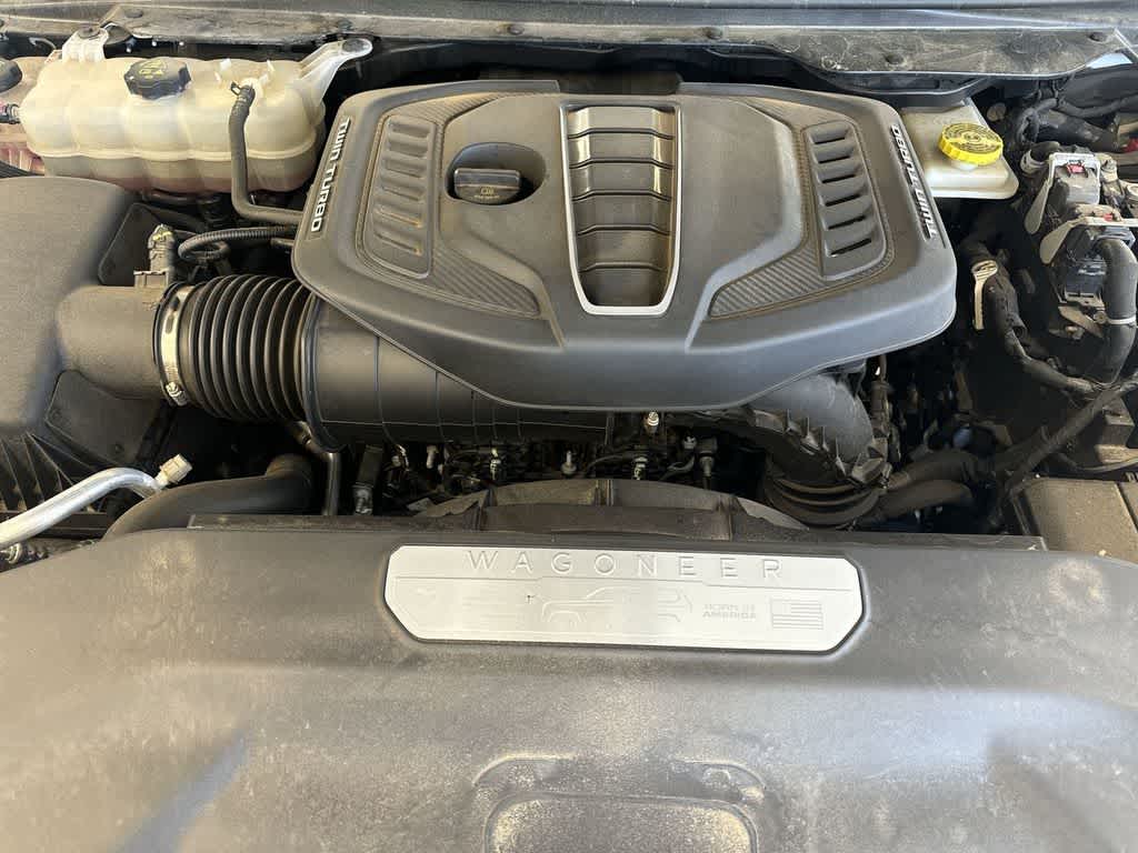 Thumbnail: 2023 Jeep Grand Wagoneer L - 17