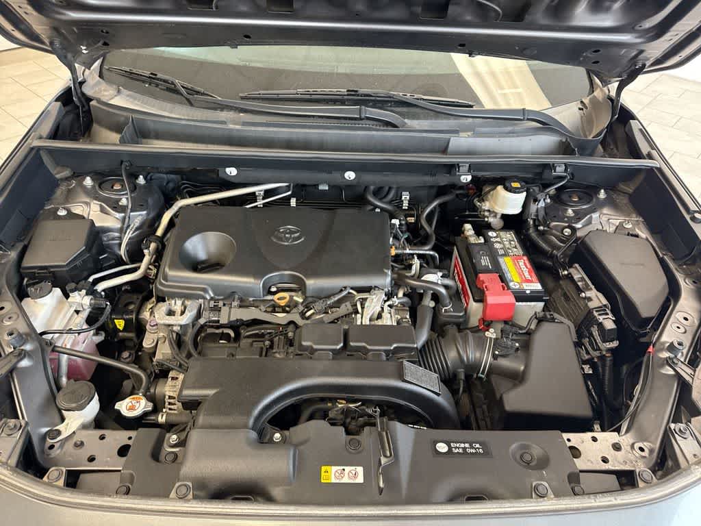 Thumbnail: 2019 Toyota RAV4 - 15