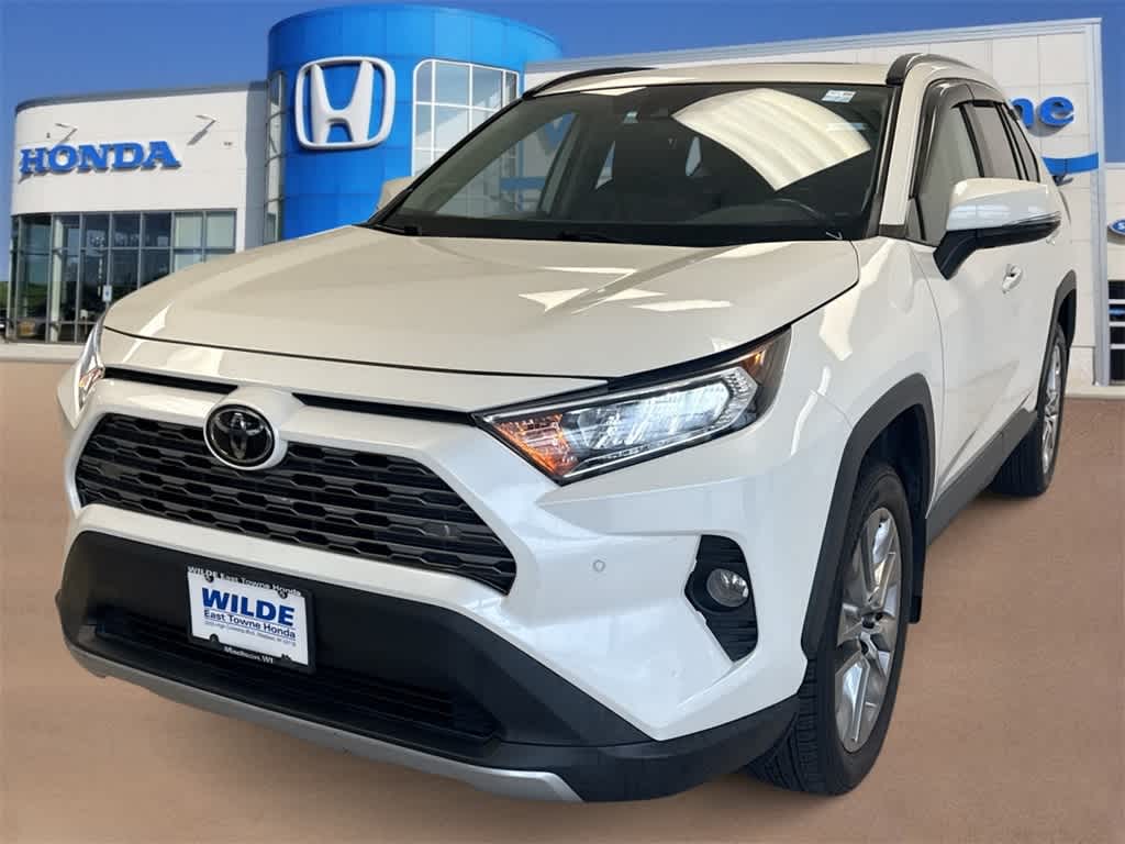 Thumbnail: 2020 Toyota RAV4 - 1