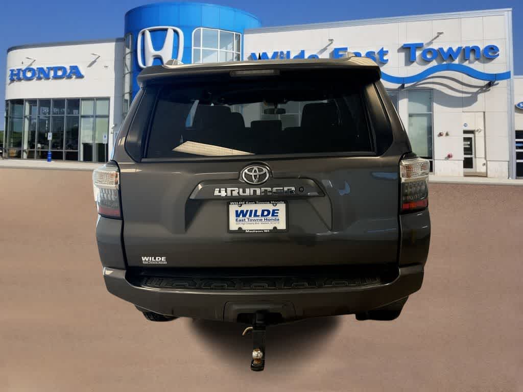 Thumbnail: 2015 Toyota 4Runner - 7