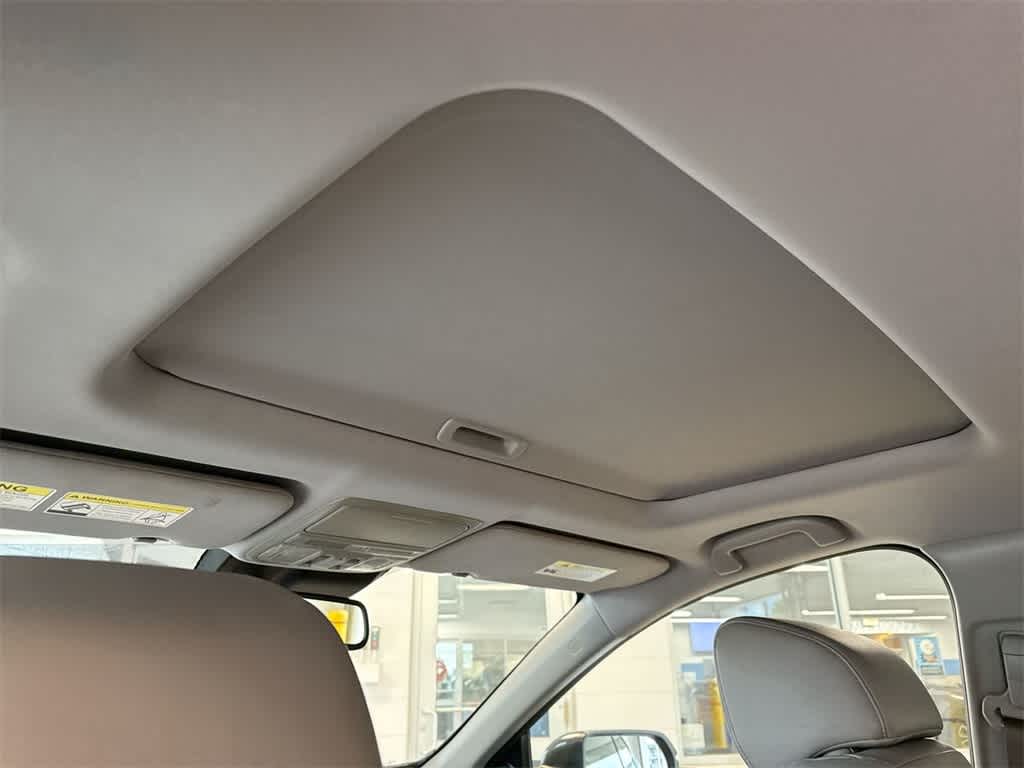 Thumbnail: 2019 Honda CR-V - 20